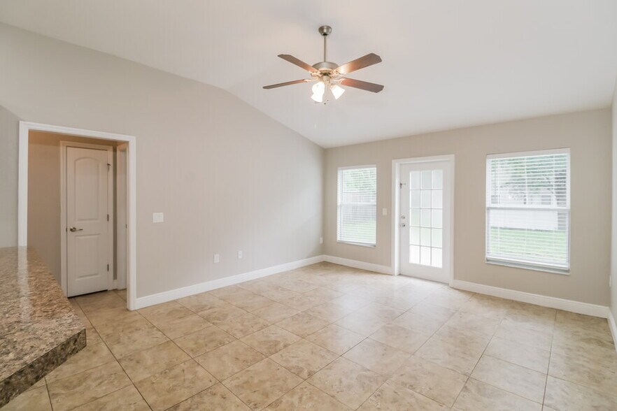 Building Photo - 18525 Dajana Ave