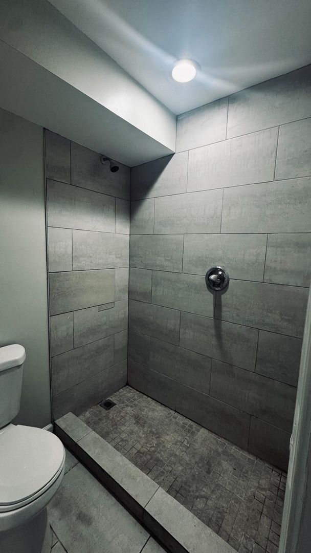 Building Photo - 228 S Edgewood St