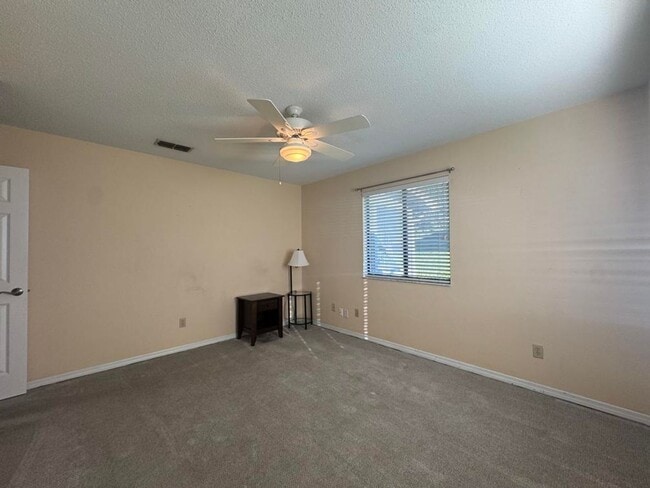 Building Photo - 3/2 in Pelican Bay