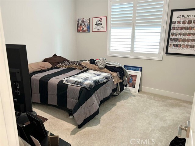 Building Photo - 109 Chorus