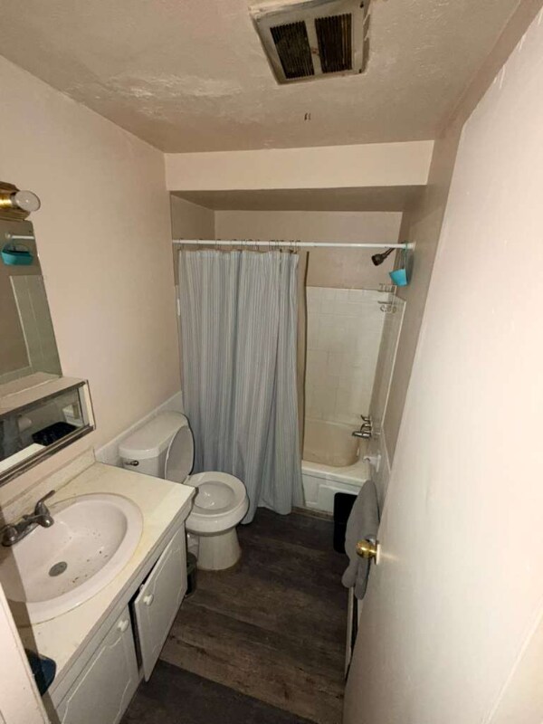 Building Photo - 14815-14835 Euclid Ave