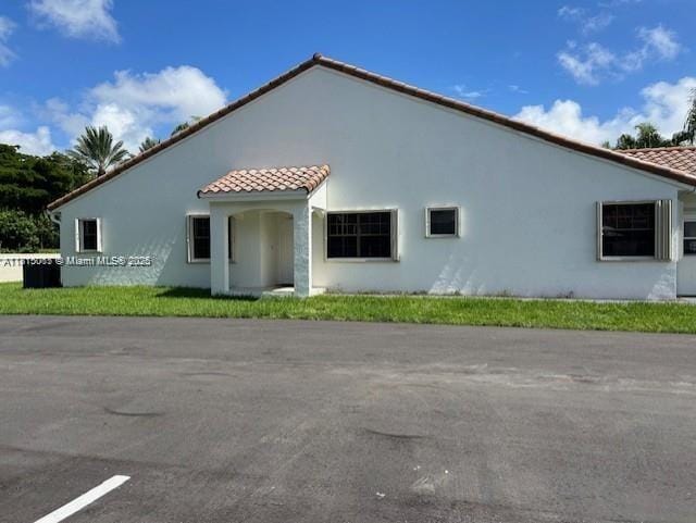 Primary Photo - 21220 Harbor Way