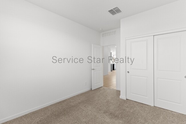 Building Photo - 8629 W Warner St