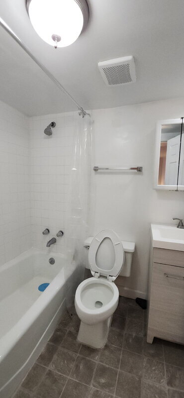 Building Photo - 2419 S 10th St