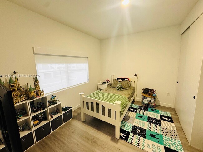 Building Photo - 1312 NW 3rd St