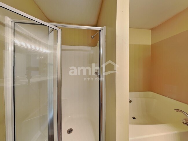 Building Photo - 207 Mayors Ln