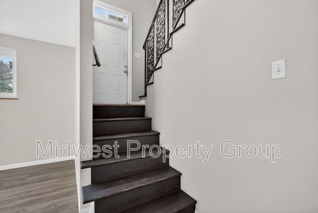 Building Photo - 1165 Derhake Rd