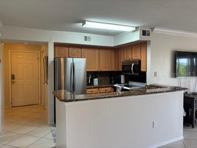 Building Photo - 2400 Feather Sound Dr