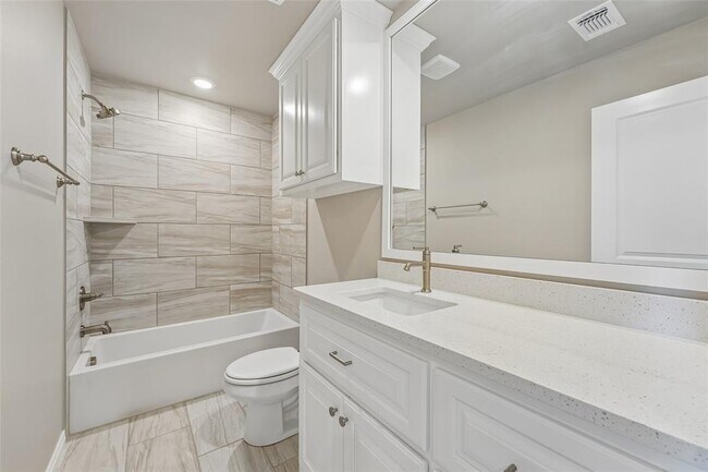 Building Photo - 12401 Samara Dr