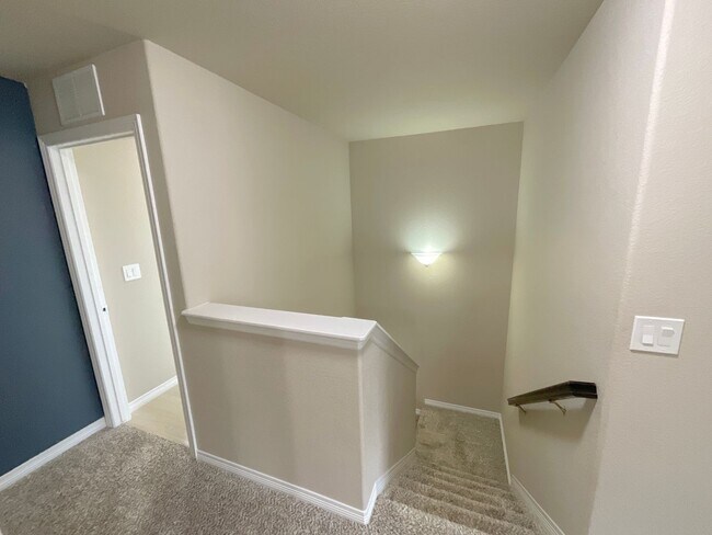 Building Photo - 4 Bedroom Home Available Near Galley Rd & Babcock Rd!