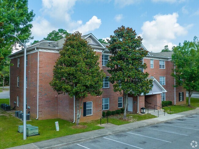 Building Photo - 3000 S Adams St