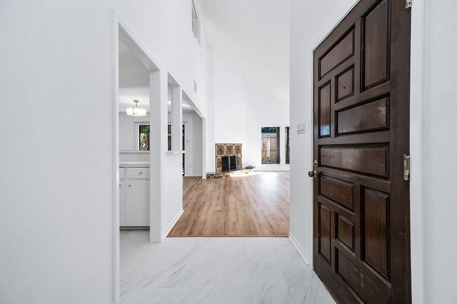 Building Photo - 4507 Medinah Pl