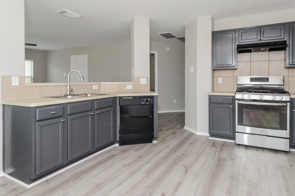 Building Photo - 7318 Cypress Prairie Dr