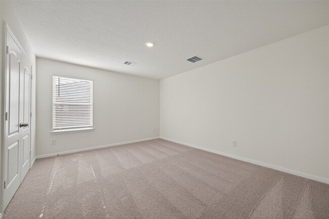 Building Photo - 8110 Shelter Bay Ln