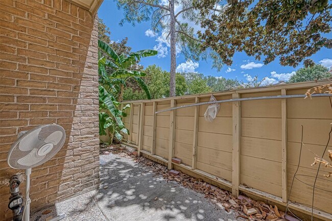 Building Photo - 8299 Cambridge St