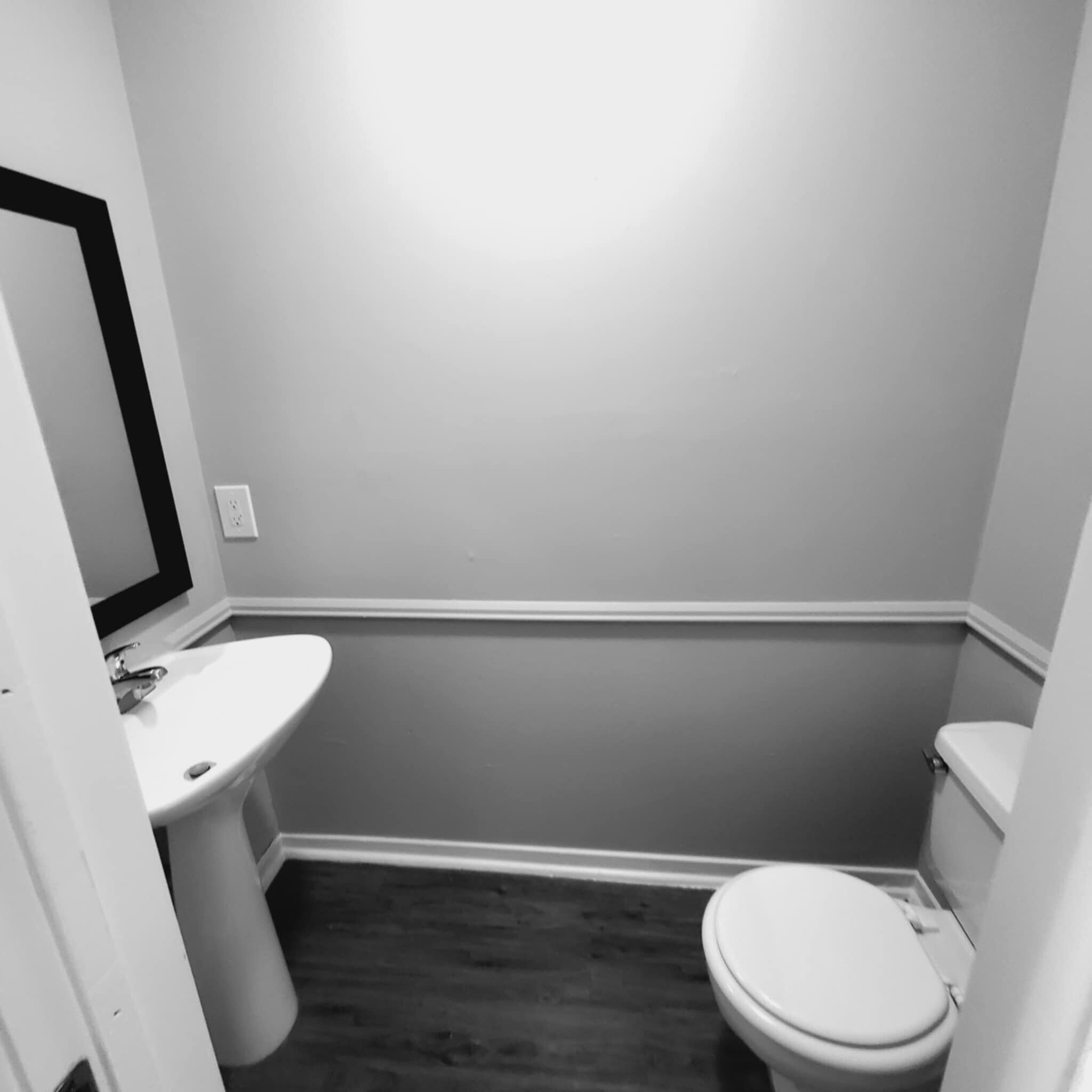 Building Photo - 140 S Las Vegas Trail