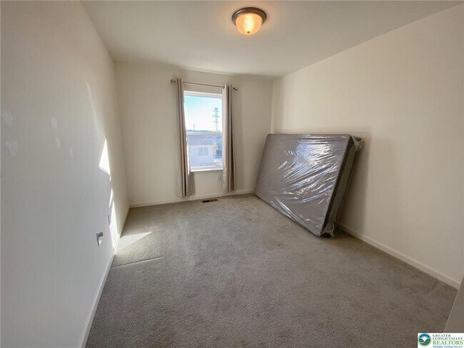 Building Photo - 17 Timber Trl