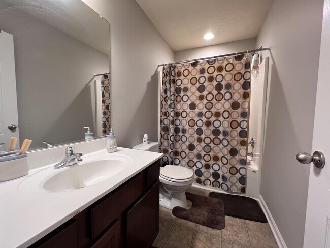 Building Photo - 239 Raven Run