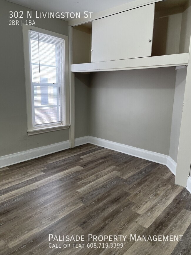 Building Photo - 302 N Livingston St