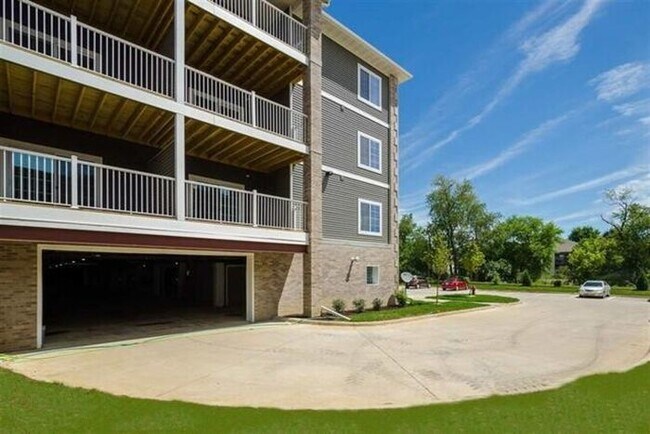 Building Photo - $1,295 | 1 Bedroom, 1 Bathroom Condo | No Pets* | NO Parking | Available for August 1st, 2026 Mov...