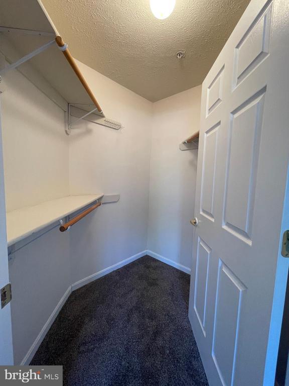Building Photo - 45512 Westmeath Way