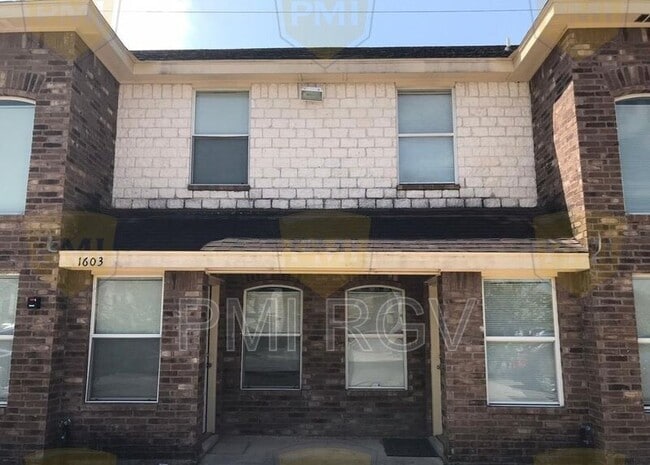 Building Photo - 1603 W Omni Ave