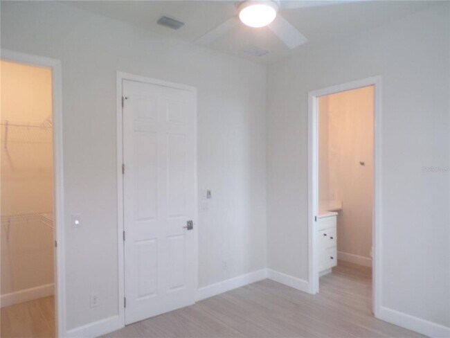 Building Photo - 3655 Bal Harbor Blvd