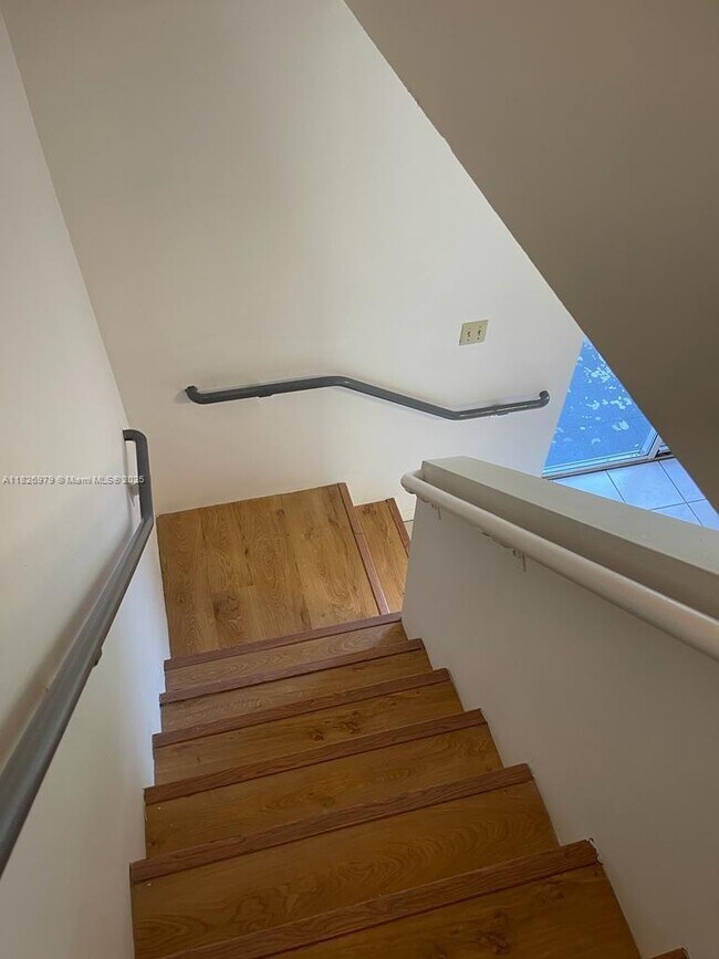 Building Photo - 8270 SW 149th Ct