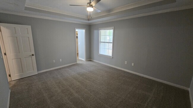 Building Photo - 405 Brentwood Dr