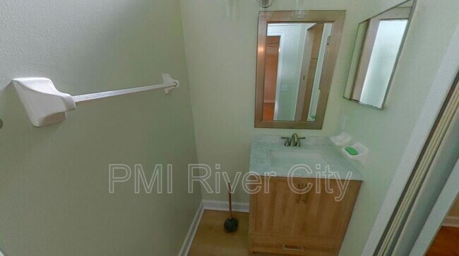 Building Photo - 502 Tidal Wave Ln