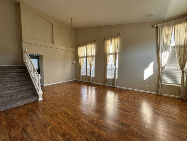 Building Photo - 3031 Sky Country Dr