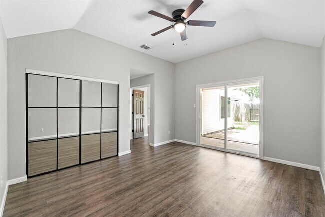 Building Photo - 5414 Village Springs Dr