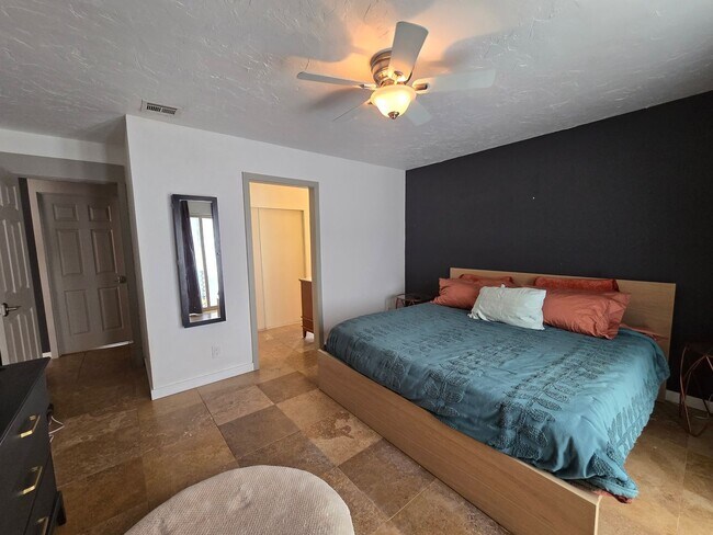 Building Photo - Furnished, 1-Year Long-Term Rental