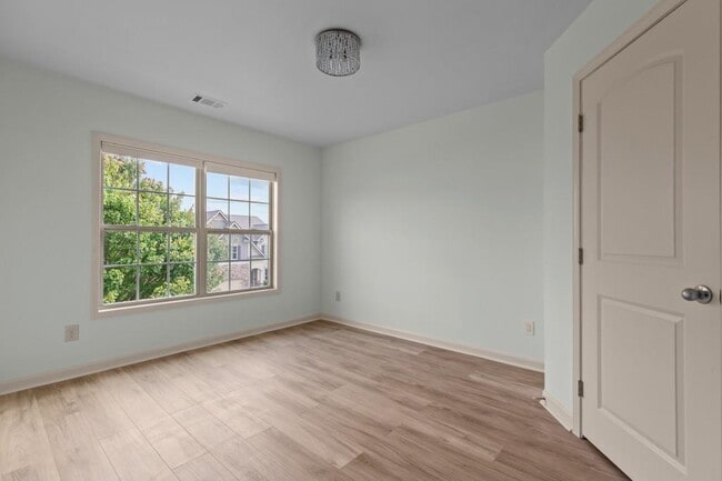 Building Photo - 5155 Roseman Trail