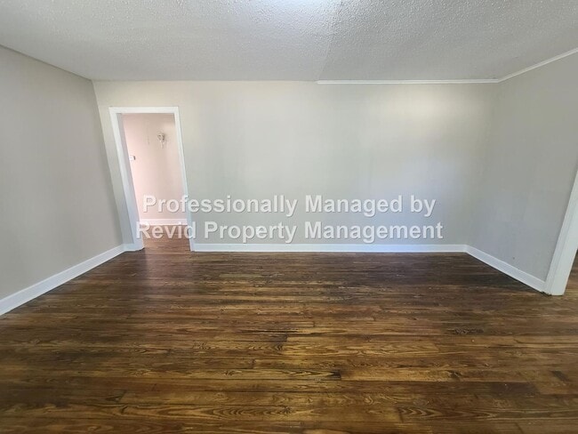 Building Photo - 1419 Depass Rd