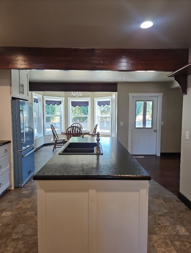 Building Photo - Spacious Two Story, 4 Bedroom, 4 Bathroom ...