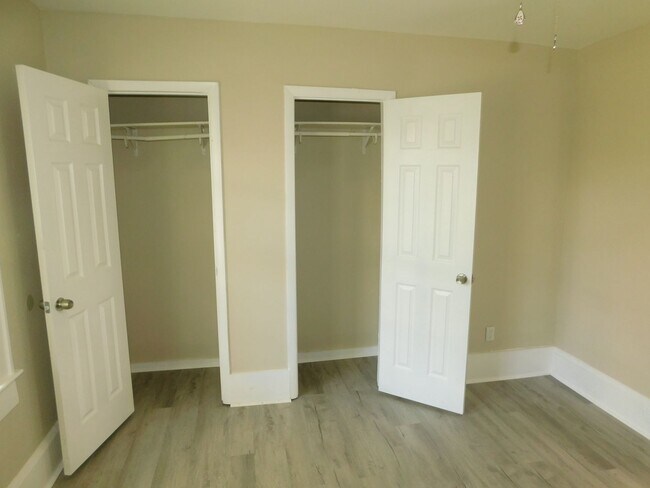 Building Photo - 1316 McConihe St