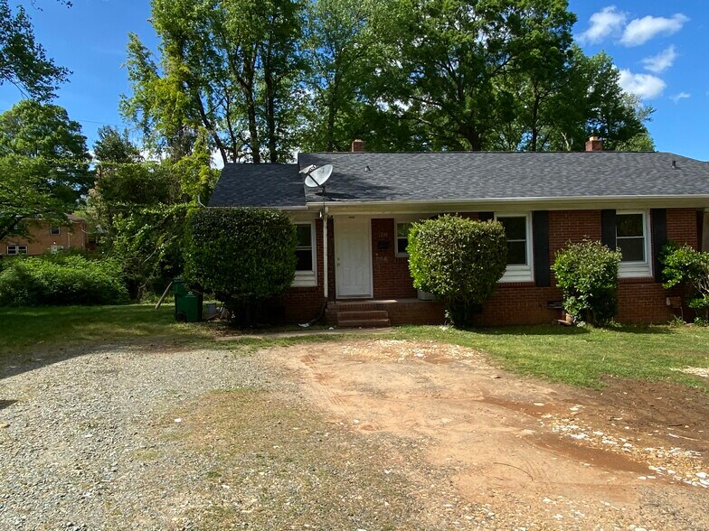 Building Photo - 1849 Darbrook Dr