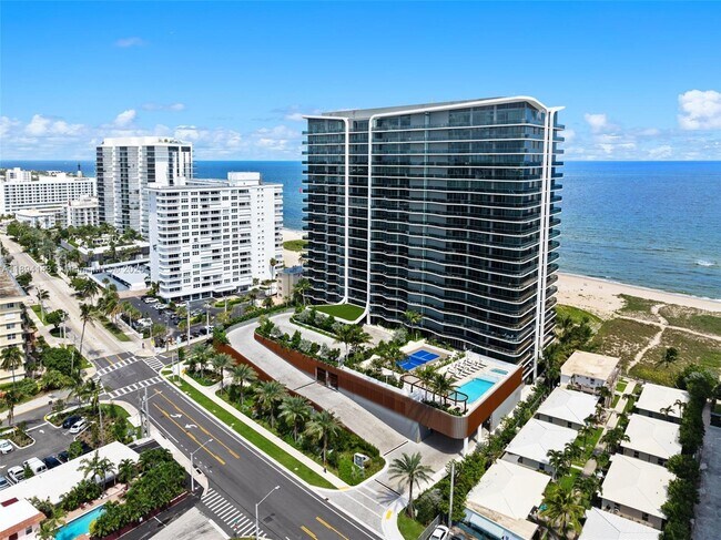 Building Photo - 900 N Ocean Blvd