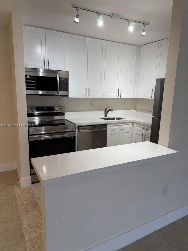Building Photo - 15600 SW 80th St
