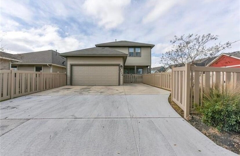 Building Photo - 2036 Ramage