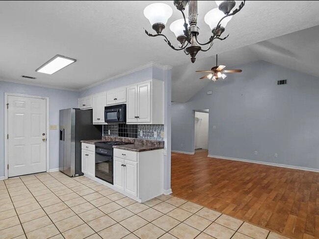Building Photo - Charming Grovetown Home