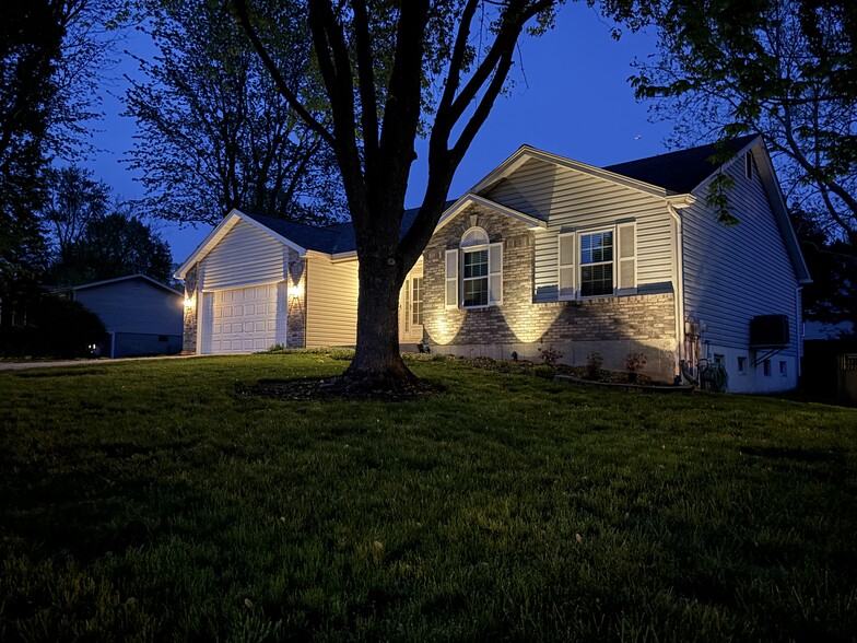 Primary Photo - 738 Starlight Dr