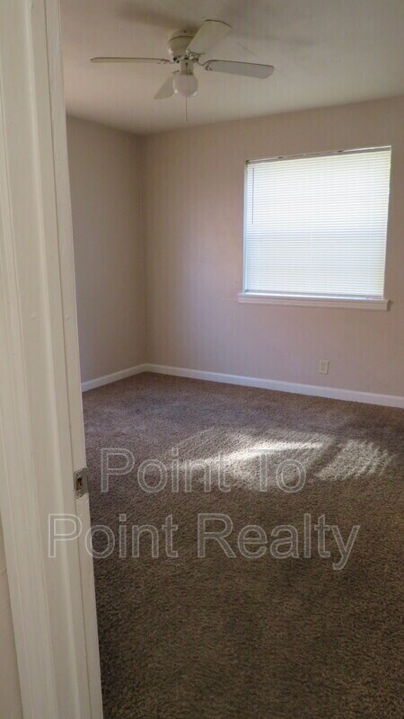 Building Photo - 3337 Post St