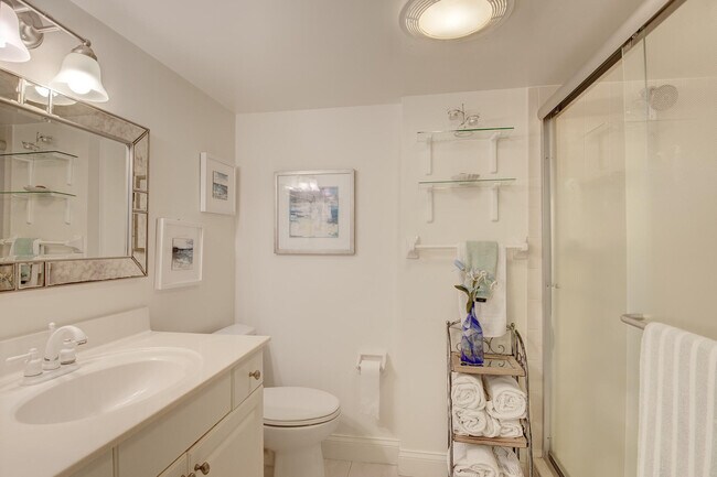 Building Photo - 2400 S Ocean Dr