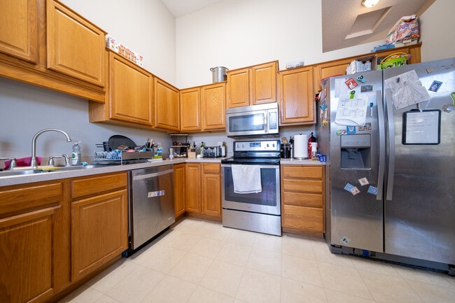 Building Photo - 15124 Cimarron Way