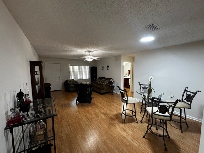 Building Photo - Active 55+ Living in On Top of the World – 2BR/2BA Villa with Resort-Style Amenities!