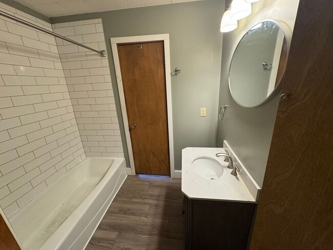 Building Photo - Incredible Downtown Location - 3 BR Home j...