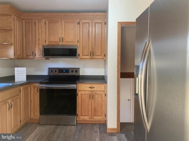 Building Photo - 2621 Darby Dr