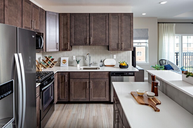Building Photo - 2303 Jessica Cir